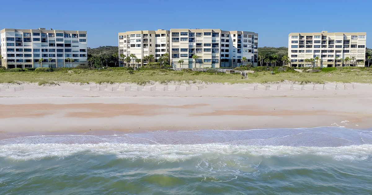 Amelia Surf & Racquet Club