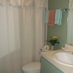 B-116 8 Guest Bathroom